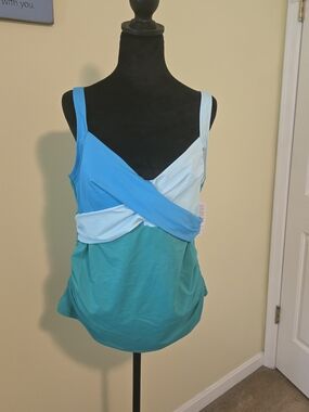 NWT Lands' End Teal & Light Blue Colorblock Swim Tank And Swim Shorts